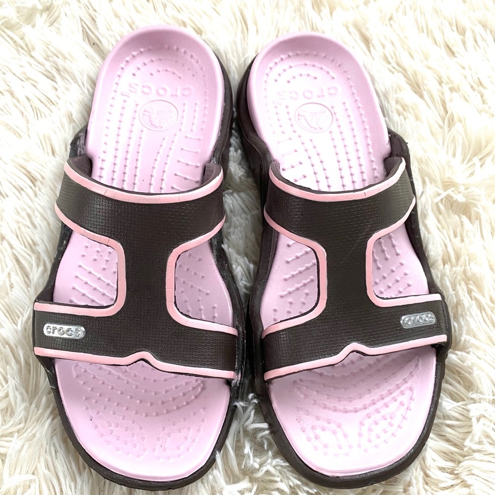 CROCS•Florence T strap slides sandals 7 nwot
